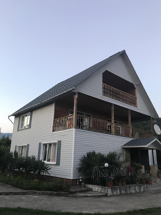 Dom U Morya Otel Pitsunda Dış mekan fotoğraf